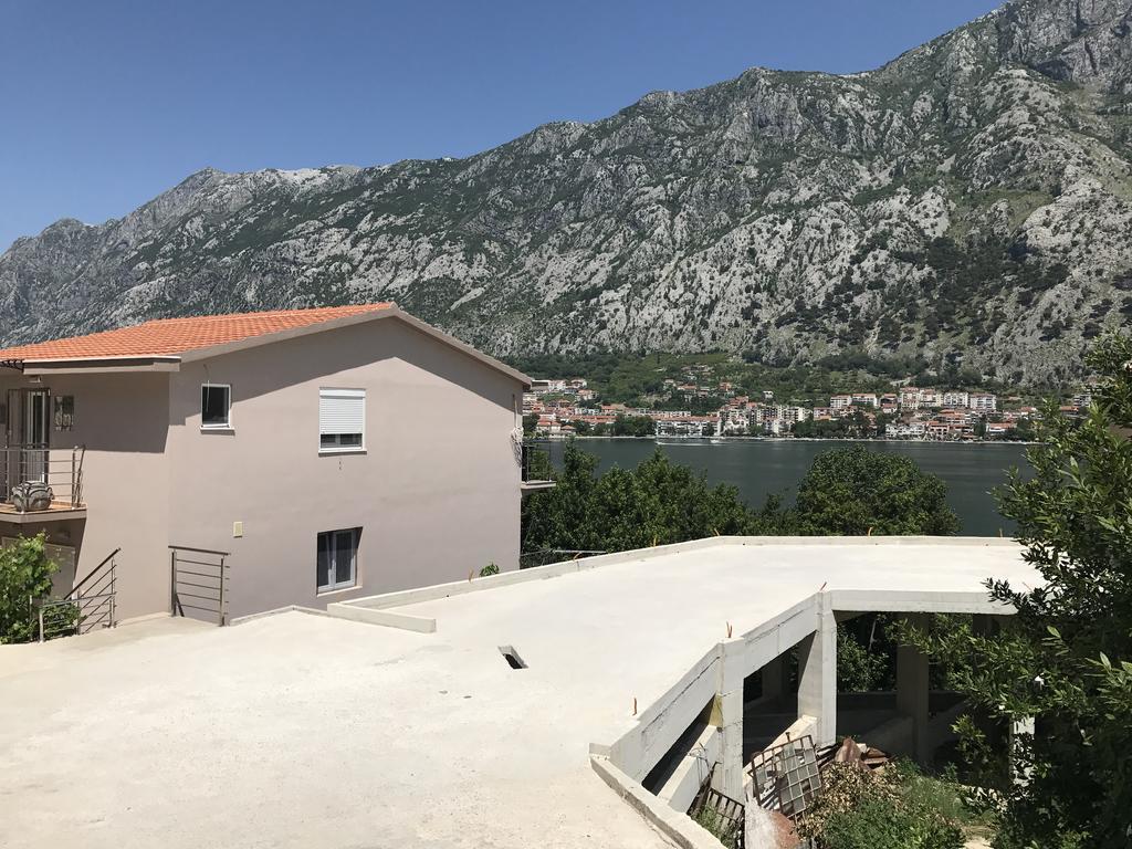 Apartmani Cuce Kotor Exterior photo